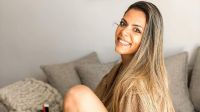 Belu Lucius preguntó a sus seguidores cuál bikini le calza mejor