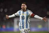 Locura por Messi en la llegada de la Selección a La Paz